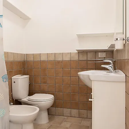 Dione 130 By Wonderful Italy * Syracuse