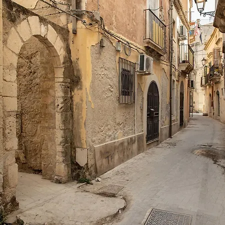 Dione 130 By Wonderful Italy *